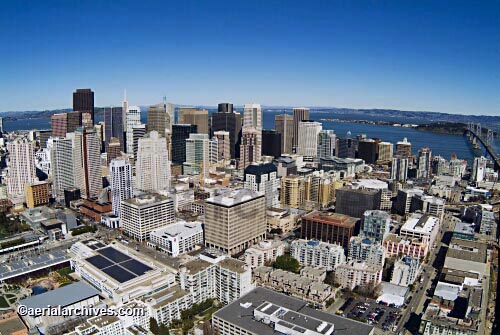 © aerialarchives.com San Francisco, CA Aerial View, Third St. and Folsom,
AHLB2059.jpg