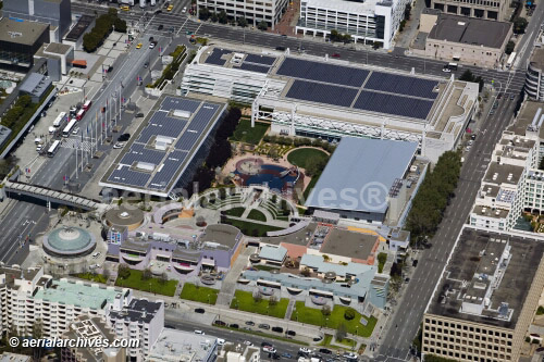 © aerialarchives.com, Moscone Convention Center,  San Francisco ,  stock aerial photograph, aerial
photography, AHLB3556.jpg